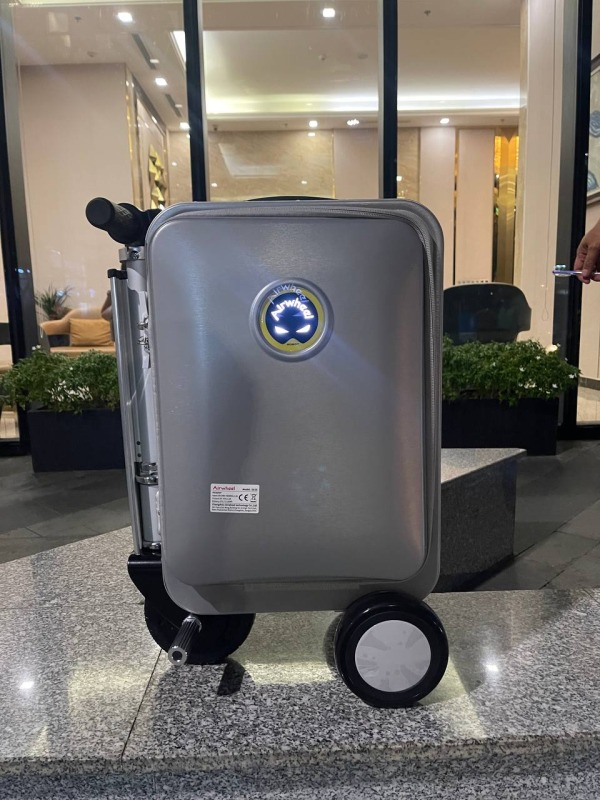 VALI ĐIỆN AIRWHEEL SE3S - Màu đen 19 VALI ĐIỆN AIRWHEEL SE3S - Màu đen
