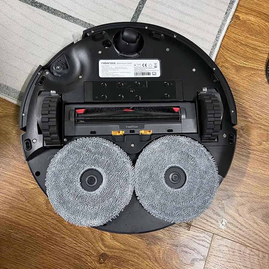 ROBOT HÚT BỤI LAU NHÀ ROBOROCK SAROS Z70 85 ROBOT HÚT BỤI LAU NHÀ ROBOROCK SAROS Z70