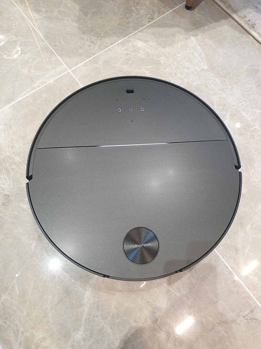 ROBOT HÚT BỤI LAU NHÀ ROBOROCK SAROS 10 94 ROBOT HÚT BỤI LAU NHÀ ROBOROCK SAROS 10