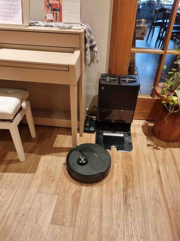 ROBOT HÚT BỤI LAU NHÀ ROBOROCK Q REVO MASTER 50 ROBOT HÚT BỤI LAU NHÀ ROBOROCK Q REVO MASTER