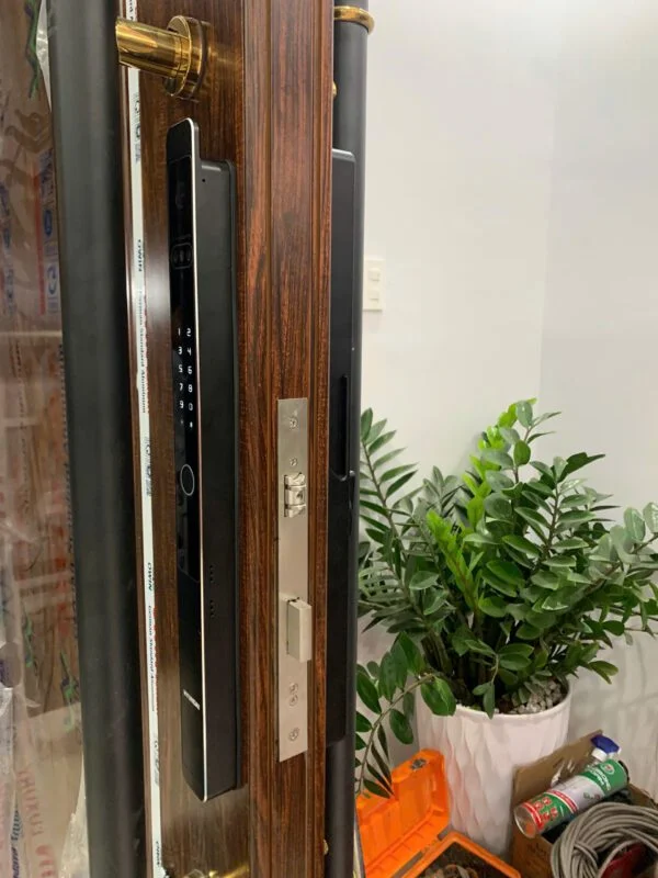 KHOÁ VÂN TAY CỬA GỖ HYUNDAI HY-SLS005F 5 KHOÁ VÂN TAY CỬA GỖ HYUNDAI HY-SLS005F