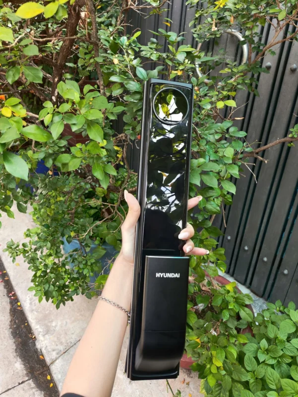 KHOÁ VÂN TAY CỬA GỖ HYUNDAI HY-SLA911F BLACK 10 KHOÁ VÂN TAY CỬA GỖ HYUNDAI HY-SLA911F BLACK