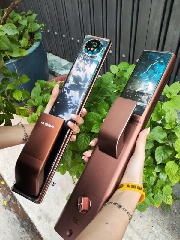 KHOÁ VÂN TAY CỬA GỖ HYUNDAI HY-SLA911F AMBER GOLD 23 KHOÁ VÂN TAY CỬA GỖ HYUNDAI HY-SLA911F AMBER GOLD