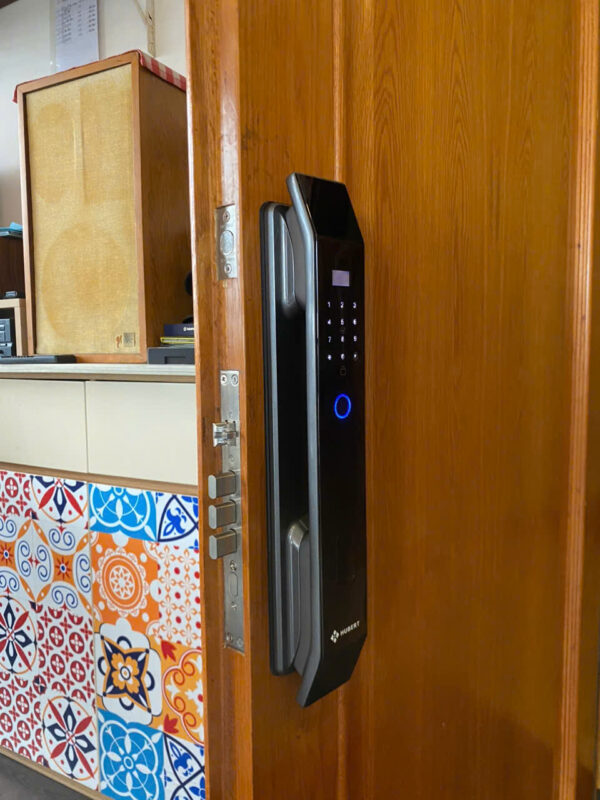 KHÓA VÂN TAY CỬA GỖ HUBERT HB CG25 BLACK 7 KHÓA VÂN TAY CỬA GỖ HUBERT HB CG25 BLACK