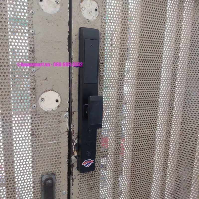 KHÓA VÂN TAY CỬA NHÔM HUBERT HB CN39 STYLE B BLACK 5 KHÓA VÂN TAY CỬA NHÔM HUBERT HB CN39 STYLE B BLACK