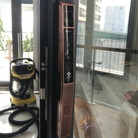 KHÓA VÂN TAY CỬA NHÔM HUBERT HB CN82F BRONZE 15 KHÓA VÂN TAY CỬA NHÔM HUBERT HB CN82F BRONZE